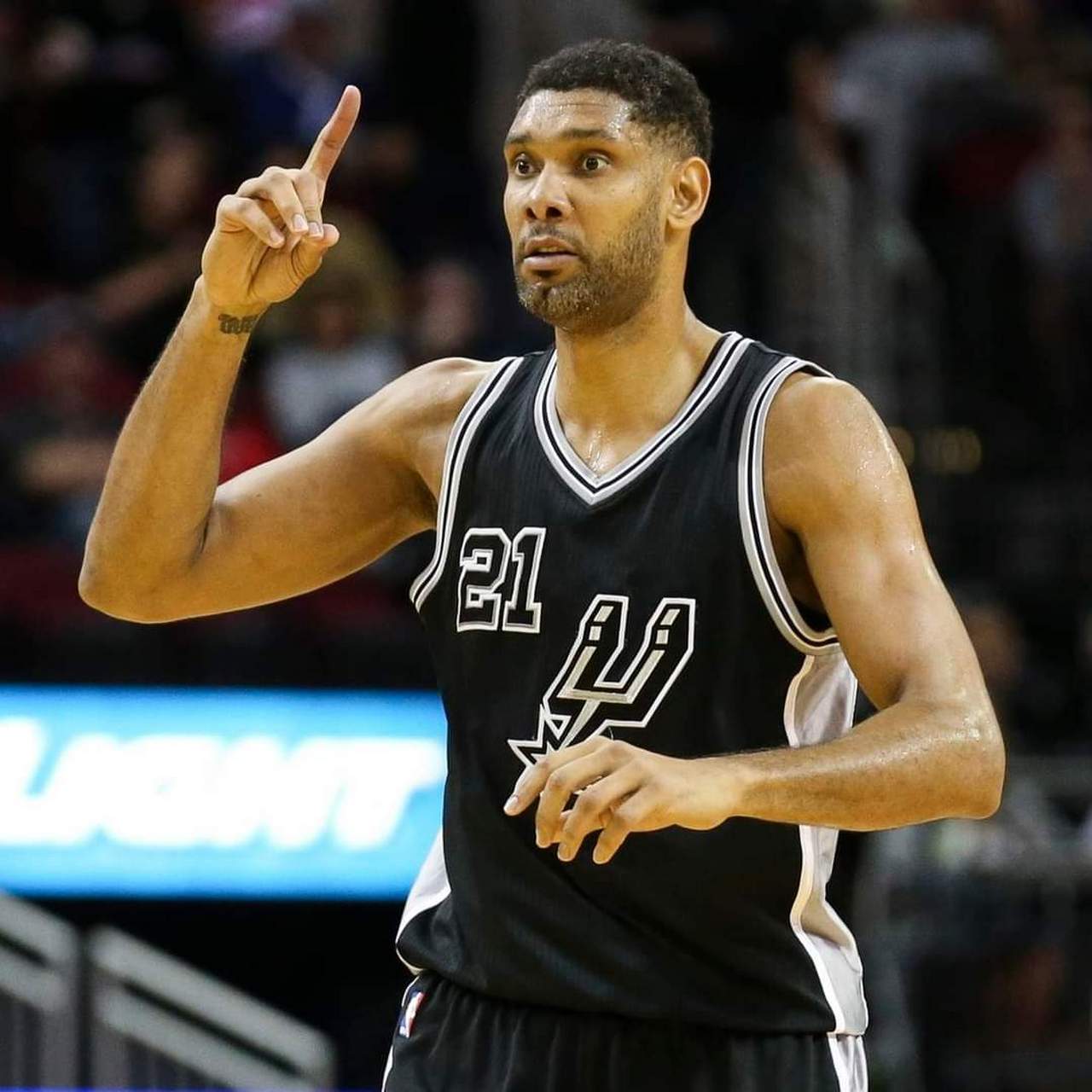 底牵动防线 底牵动防线